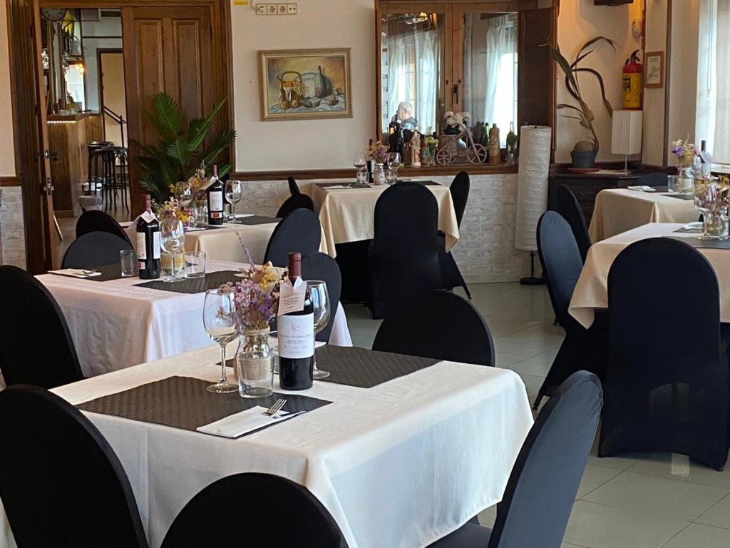 Hostal Mainz Piedralaves Kültér fotó