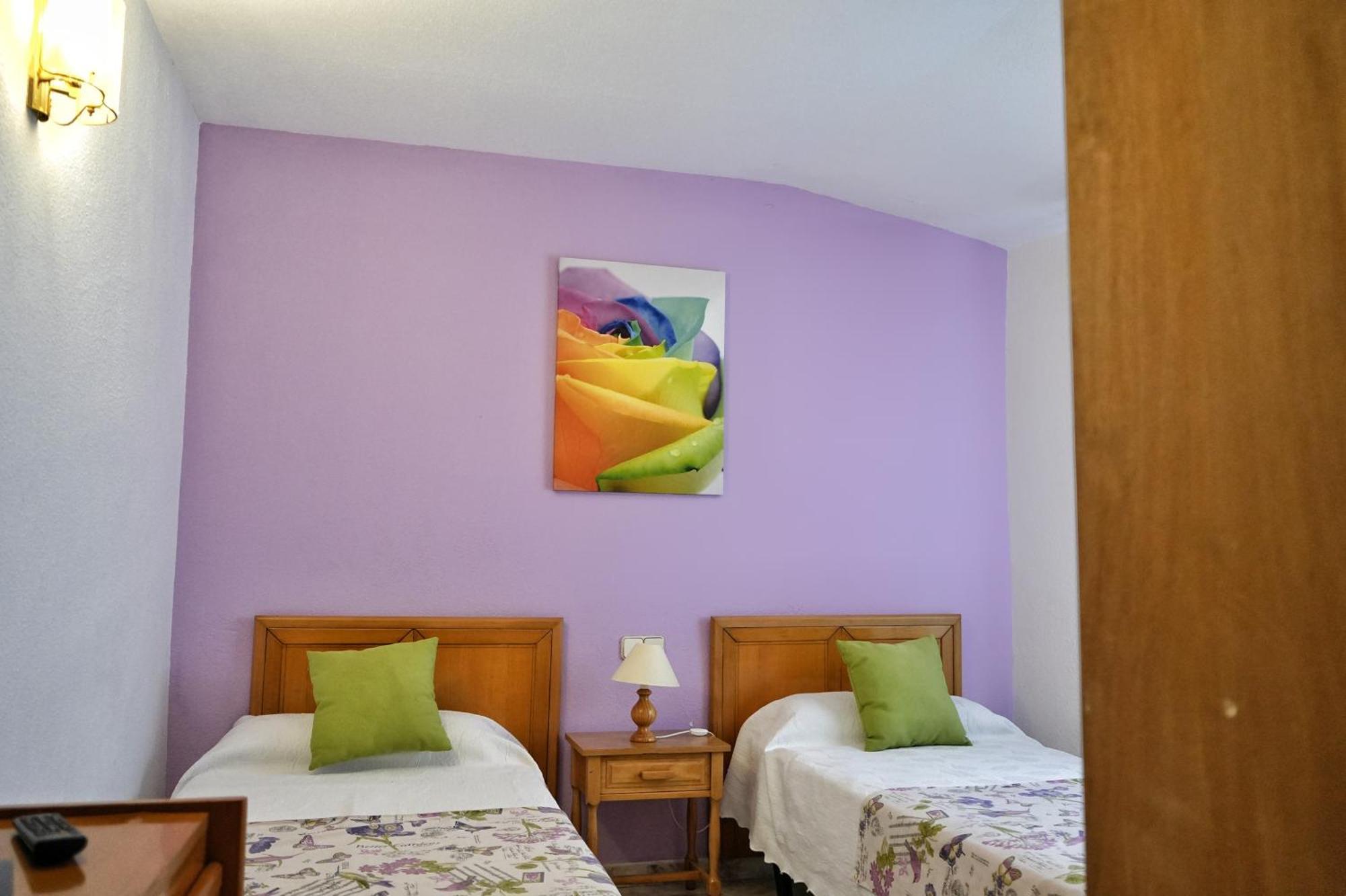 Hostal Mainz Piedralaves Kültér fotó