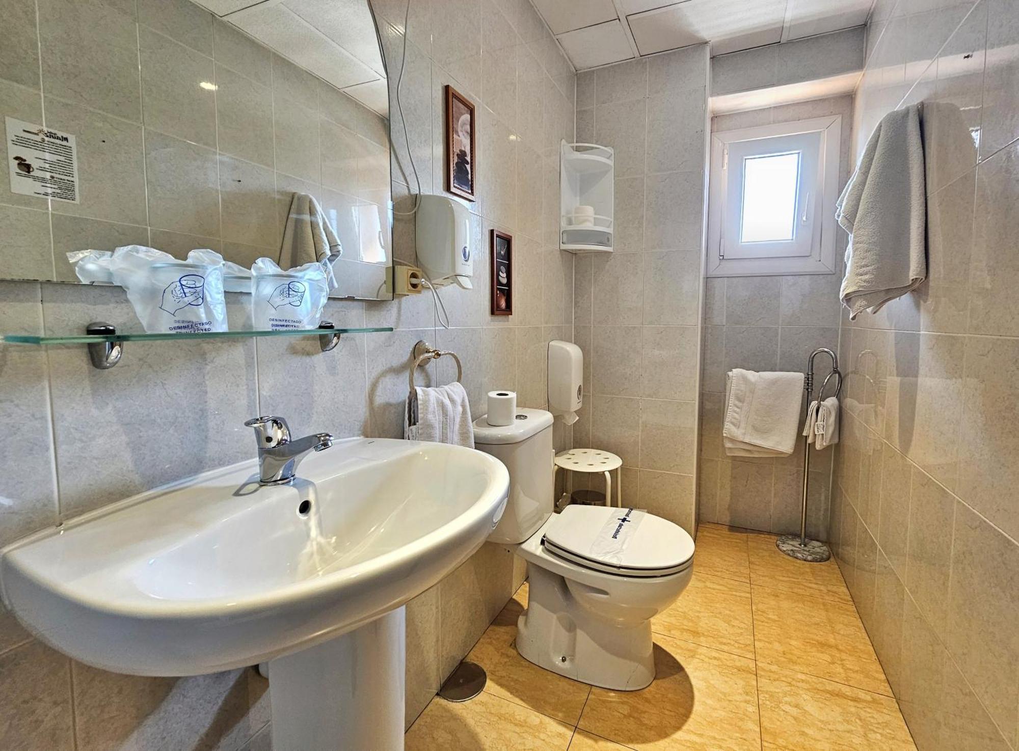 Hostal Mainz Piedralaves Kültér fotó