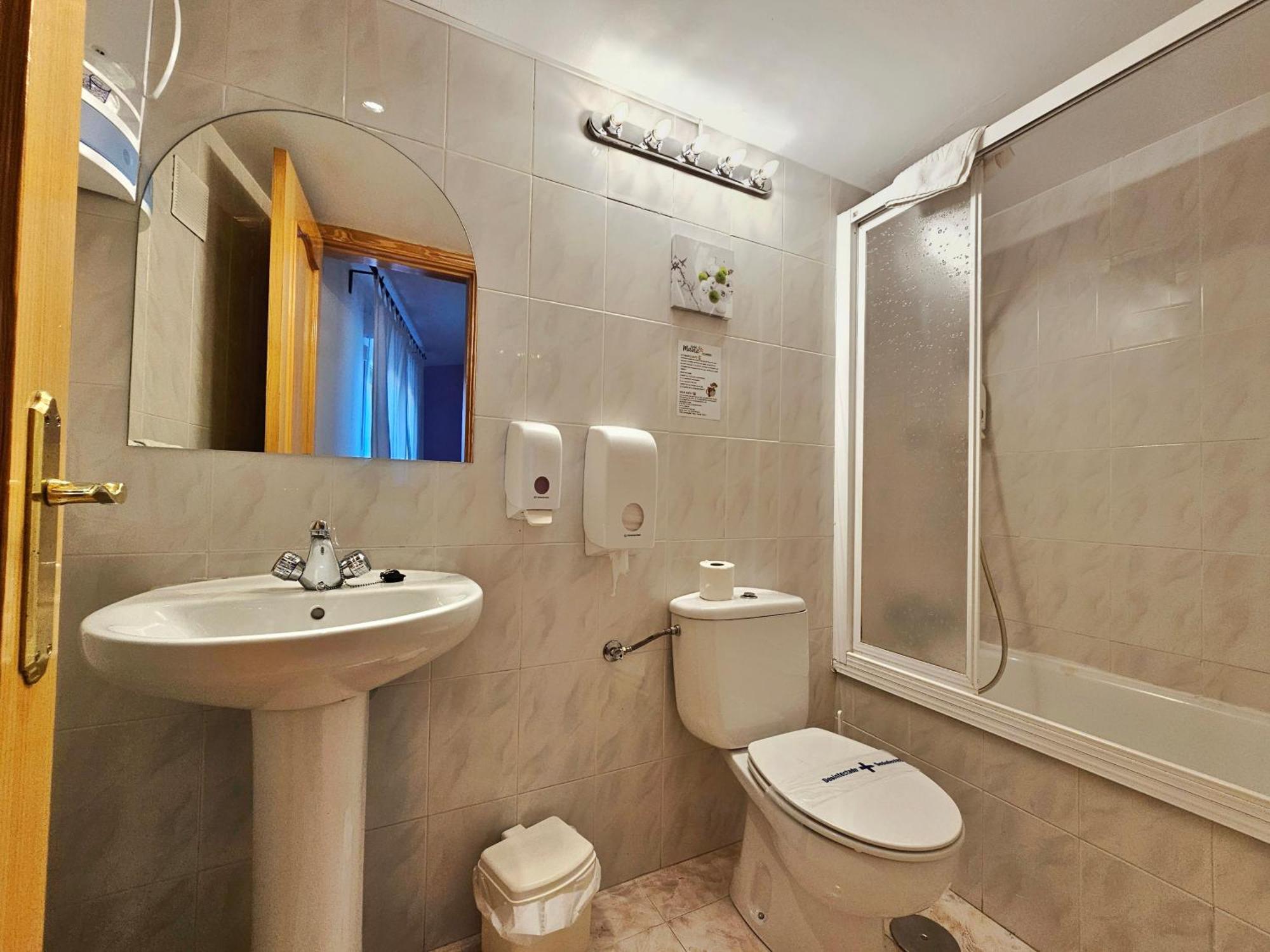 Hostal Mainz Piedralaves Kültér fotó