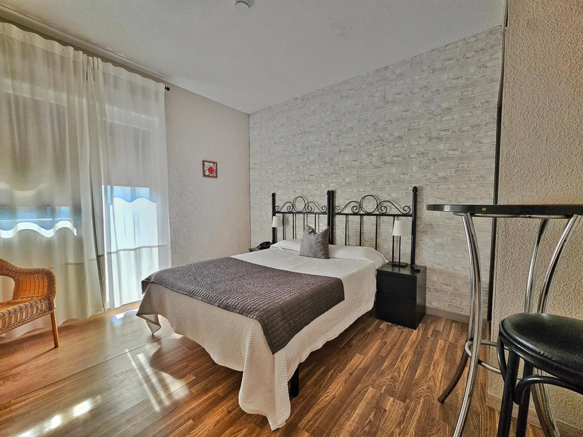 Hostal Mainz Piedralaves Kültér fotó