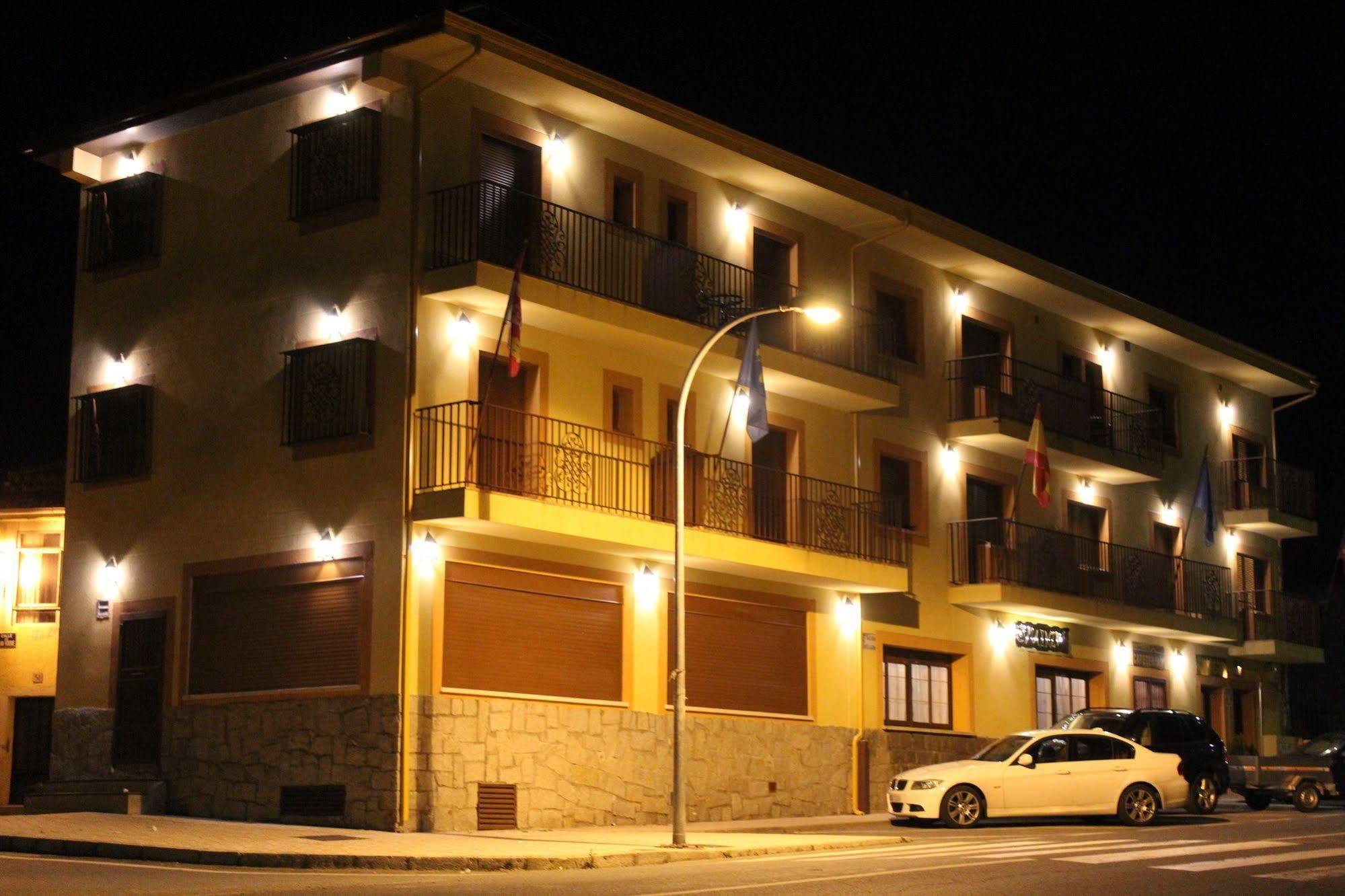 Hostal Mainz Piedralaves Kültér fotó