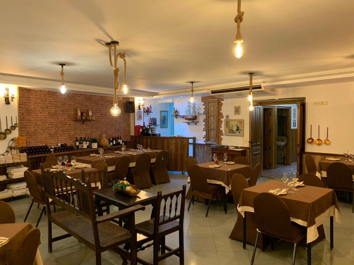 Hostal Mainz Piedralaves Kültér fotó
